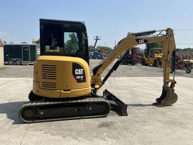 Image of Caterpillar 303.5E CR equipment image 4