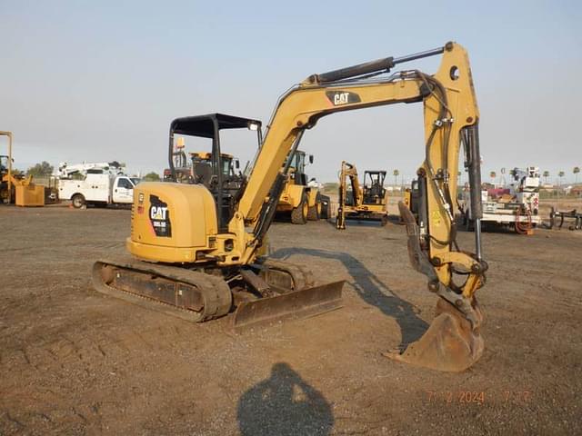 Image of Caterpillar 305.5E equipment image 4