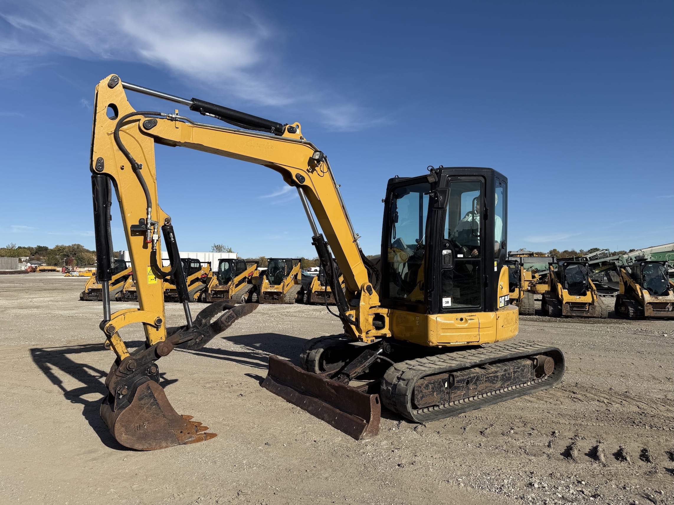 Main image Caterpillar 305.5E2