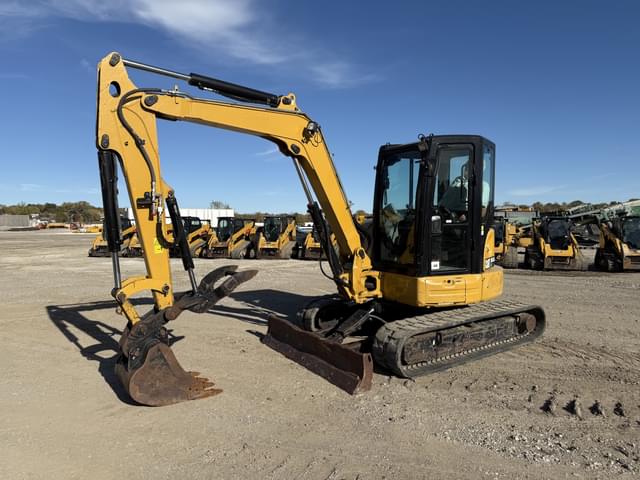 Image of Caterpillar 305.5E2 equipment image 3