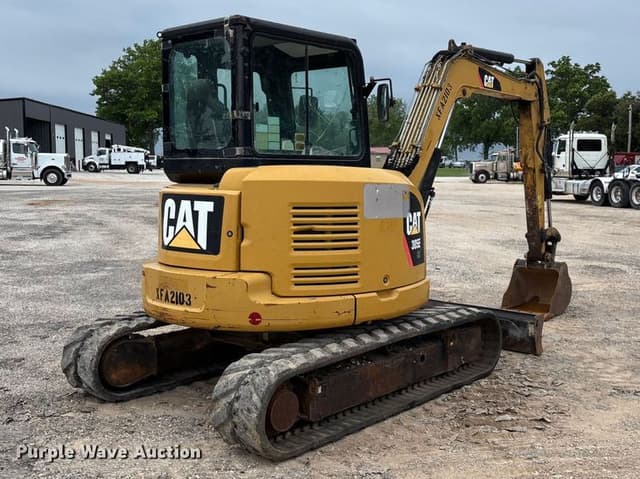 Image of Caterpillar 305ECR equipment image 4