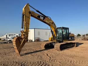 2013 Caterpillar 320DL Image