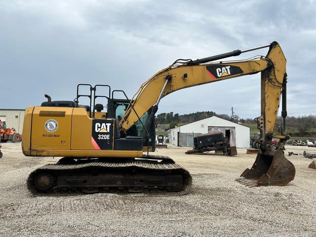 Image of Caterpillar 320EL equipment image 4