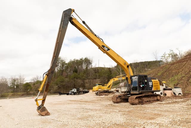 Image of Caterpillar 324E equipment image 1