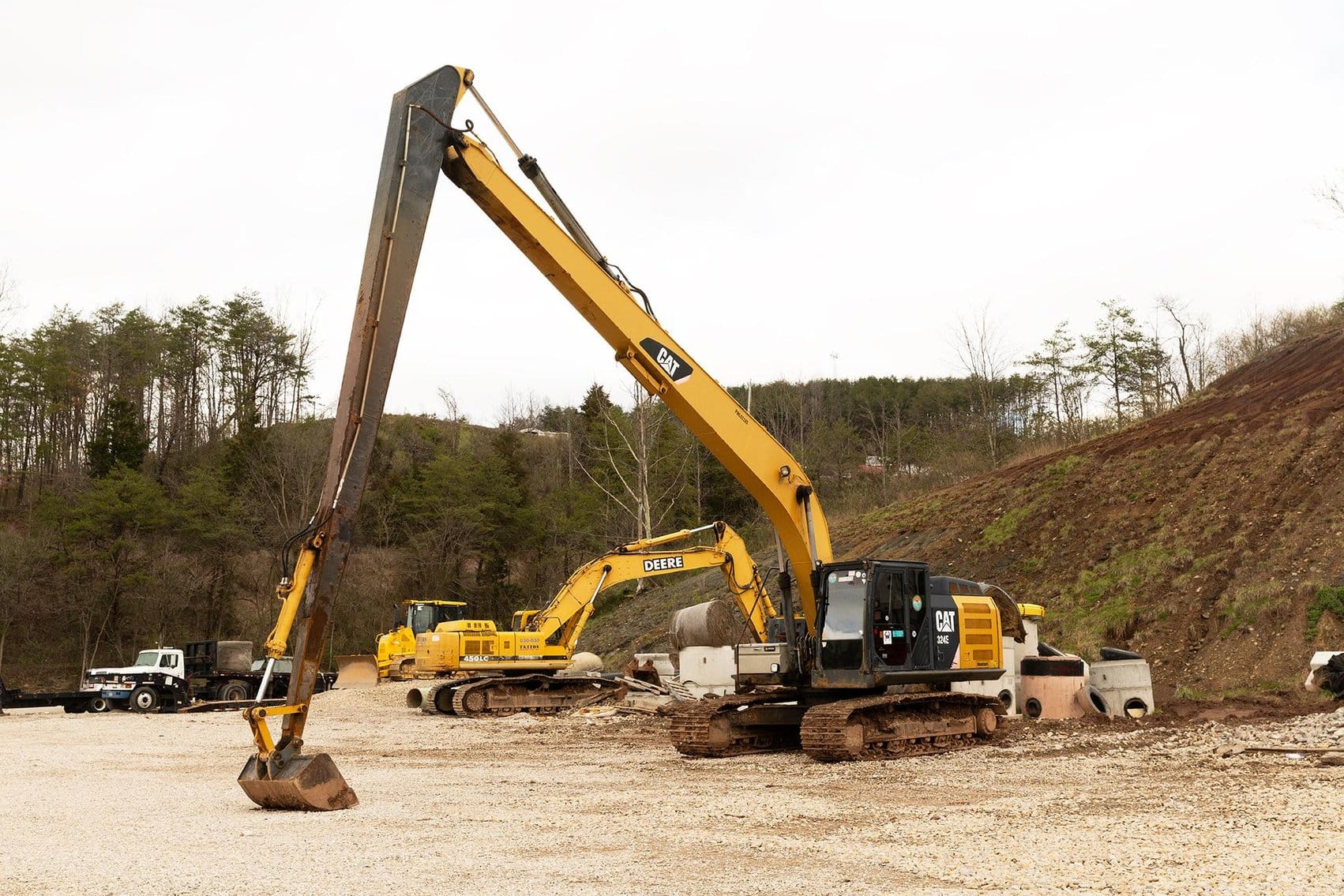 2013 Caterpillar 324E Equipment Image0