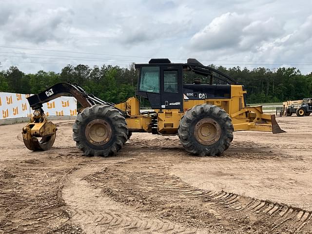 Image of Caterpillar 525C equipment image 3