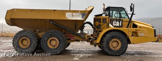 Image of Caterpillar 740B equipment image 3