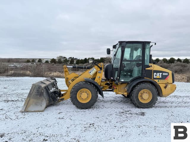 Image of Caterpillar 906H2 equipment image 2