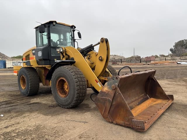 Image of Caterpillar 938K equipment image 1