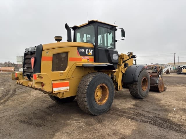 Image of Caterpillar 938K equipment image 2