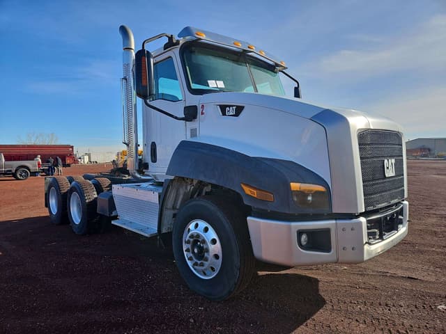 Image of Caterpillar CT660 equipment image 3