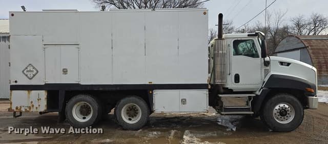 Image of Caterpillar CT660 equipment image 3