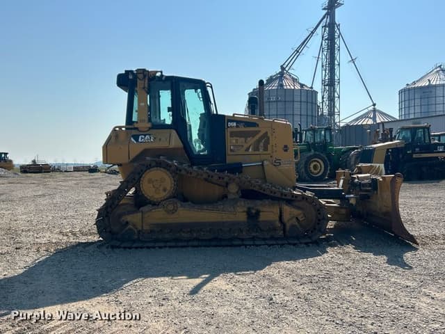 Image of Caterpillar D6N LGP equipment image 3
