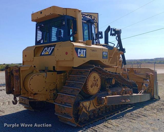 Image of Caterpillar D6T XL equipment image 4