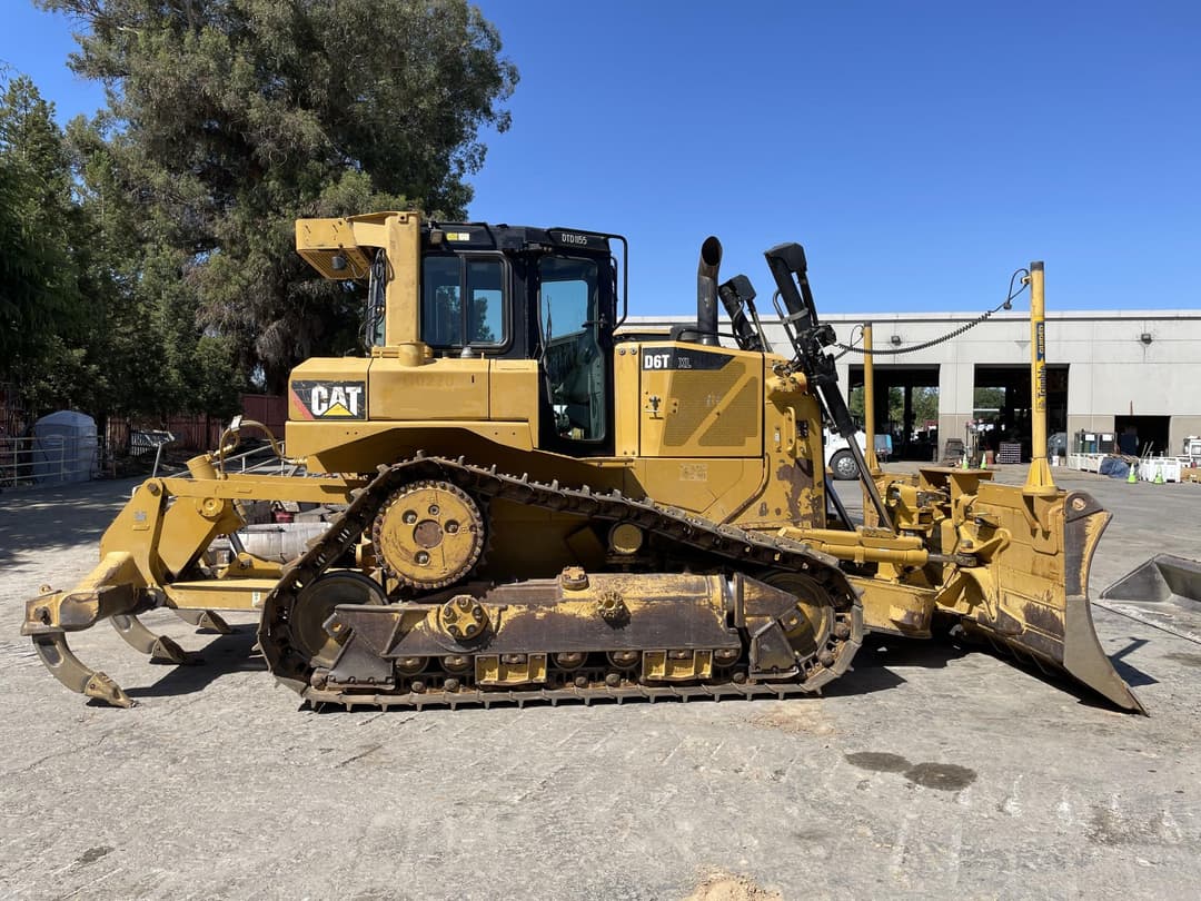 Image of Caterpillar D6T XL Primary image