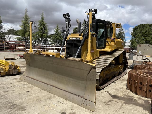Image of Caterpillar D6T XW equipment image 1