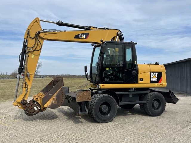 Image of Caterpillar M313D equipment image 2