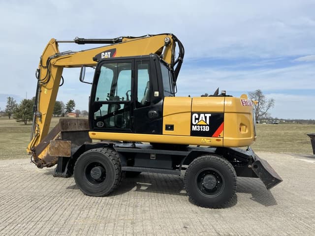 Image of Caterpillar M313D equipment image 4