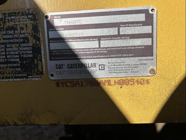 Image of Caterpillar TH407C equipment image 4