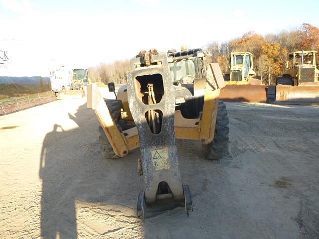 Image of Caterpillar TL1055C equipment image 1