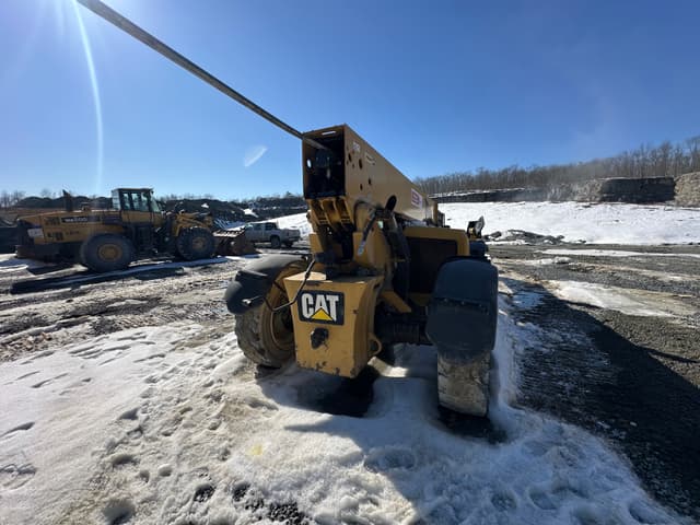 Image of Caterpillar TL943C equipment image 2