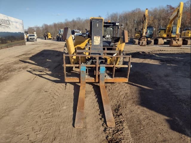 Image of Caterpillar TL943C equipment image 1