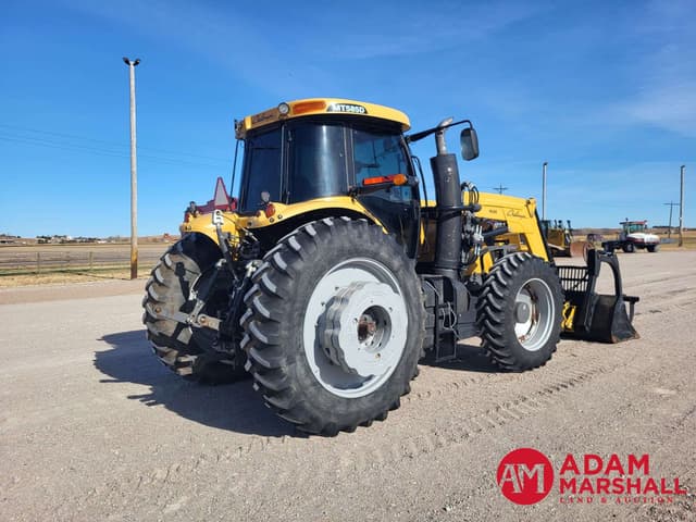 Image of Challenger MT585D equipment image 2