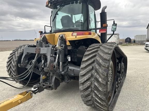 Image of Challenger MT765D equipment image 2