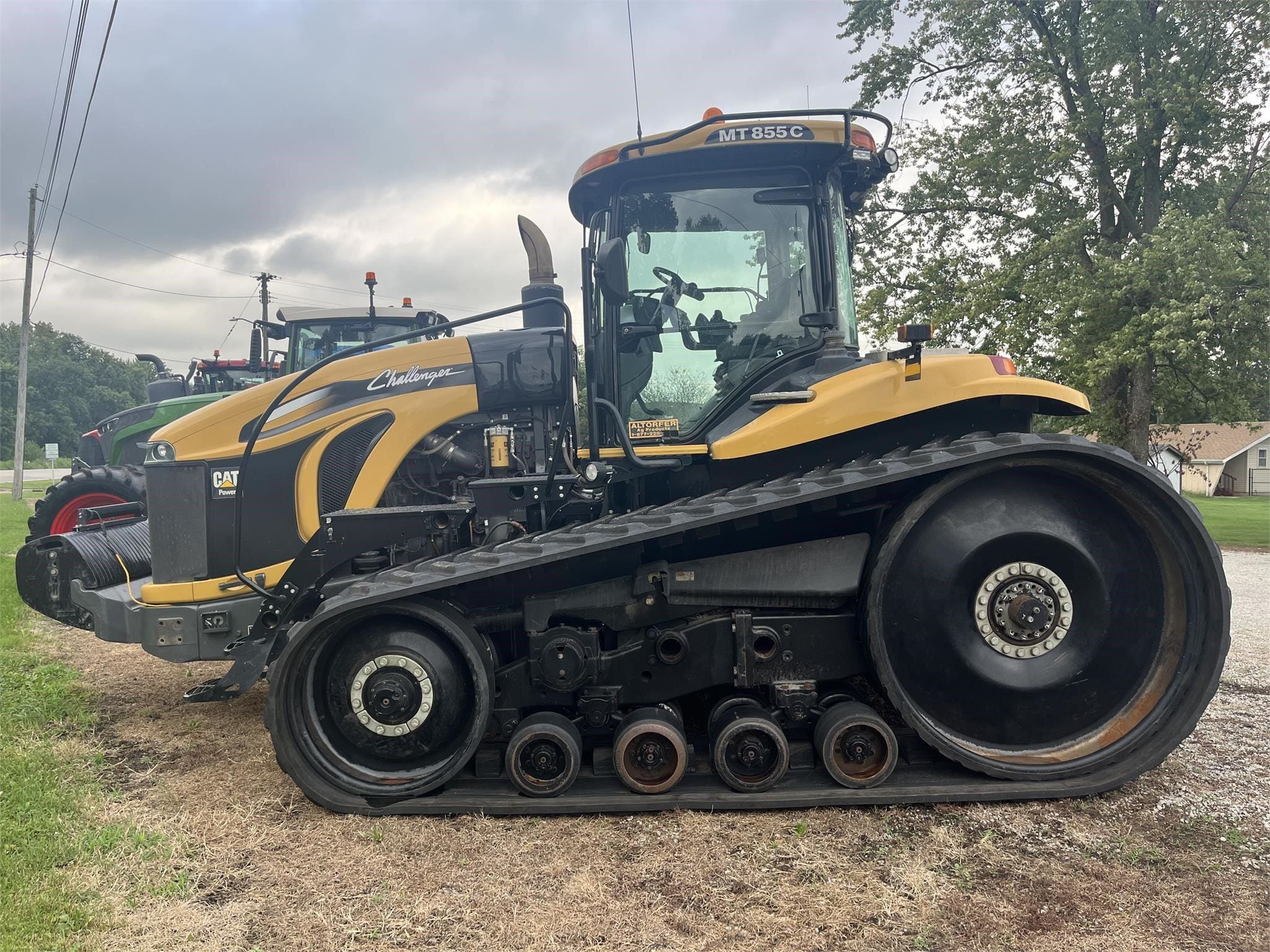 2013 Challenger MT855C Equipment Image0