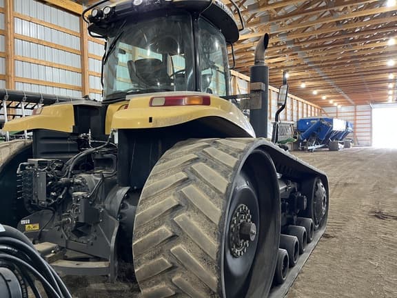 Image of Challenger MT865C equipment image 3