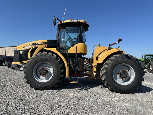 Image of Challenger MT965C equipment image 2