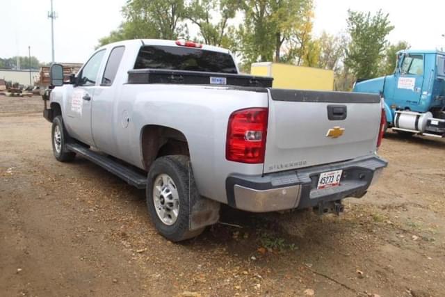 Image of Chevrolet 2500 equipment image 4