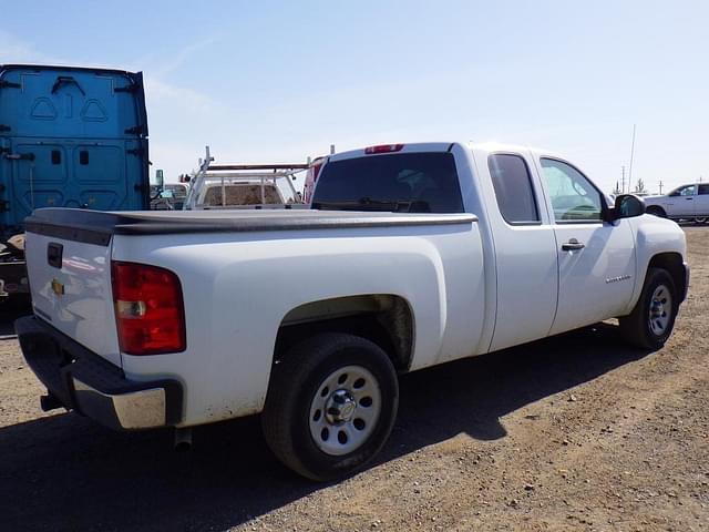 Image of Chevrolet 1500 equipment image 2