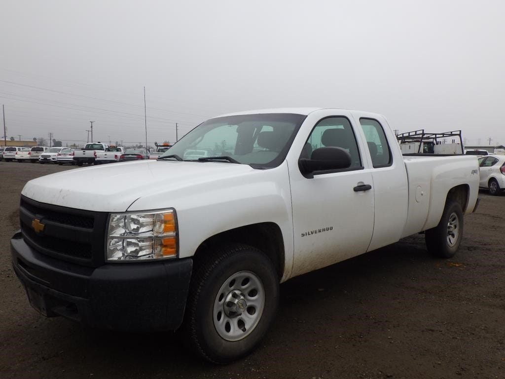 2013 Chevrolet 1500 Equipment Image0