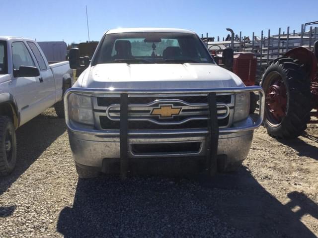 Image of Chevrolet 2500 equipment image 1