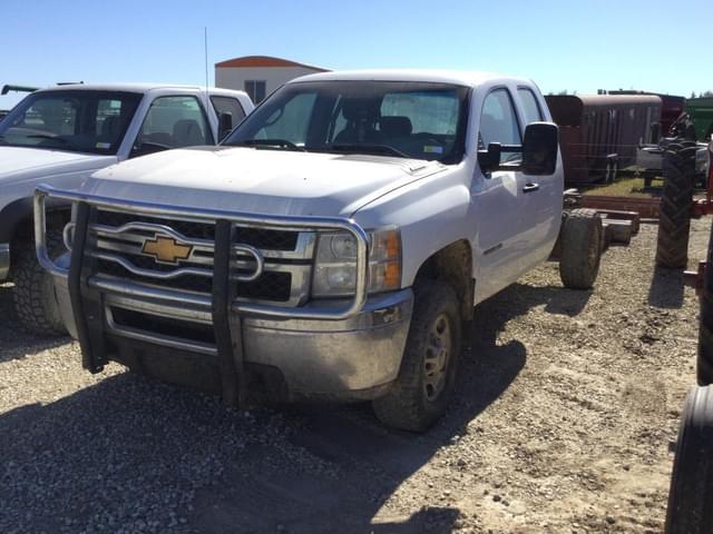 Image of Chevrolet 2500 equipment image 2