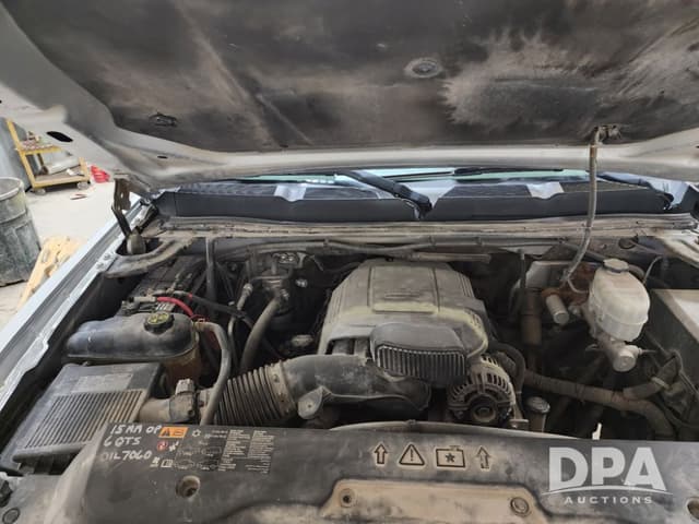 Image of Chevrolet 2500HD equipment image 4