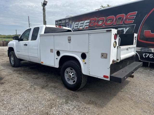 Image of Chevrolet 2500 equipment image 1