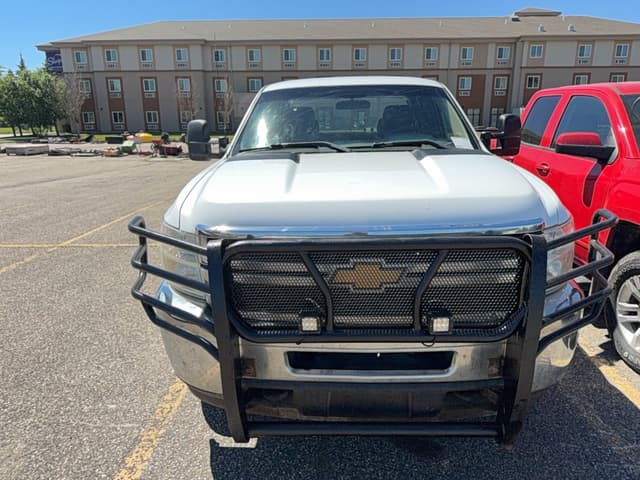 Image of Chevrolet 2500HD equipment image 2
