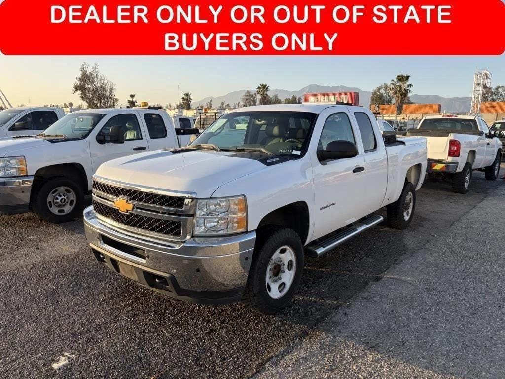 2013 Chevrolet 2500HD Equipment Image0