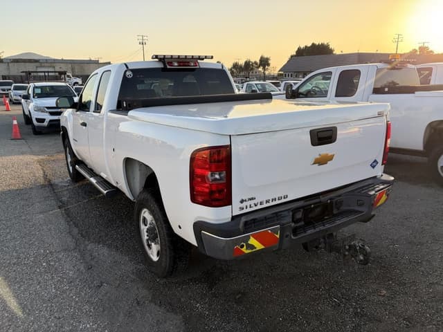Image of Chevrolet 2500HD equipment image 1