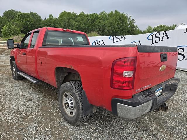Image of Chevrolet 2500 equipment image 2