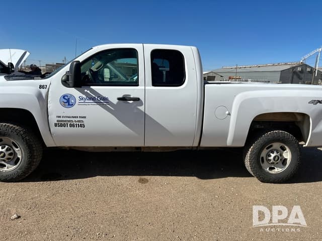 Image of Chevrolet 2500HD equipment image 1