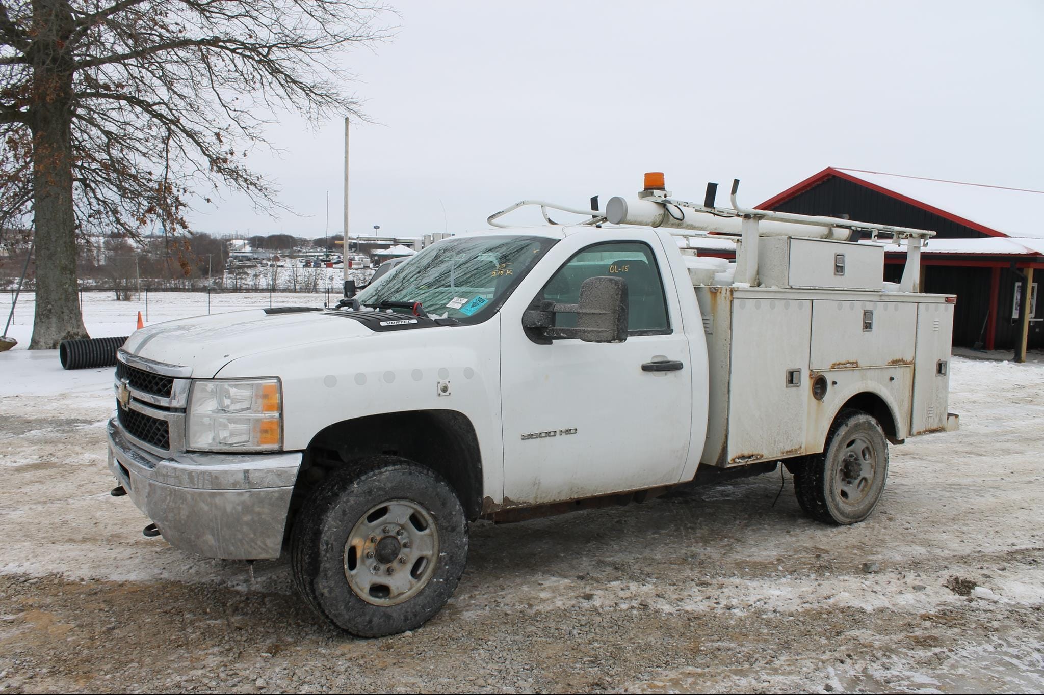 2013 Chevrolet 2500HD Equipment Image0