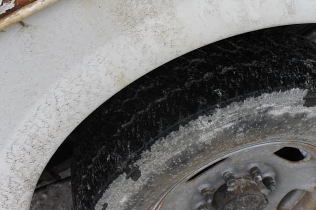 Image of Chevrolet 2500HD equipment image 2