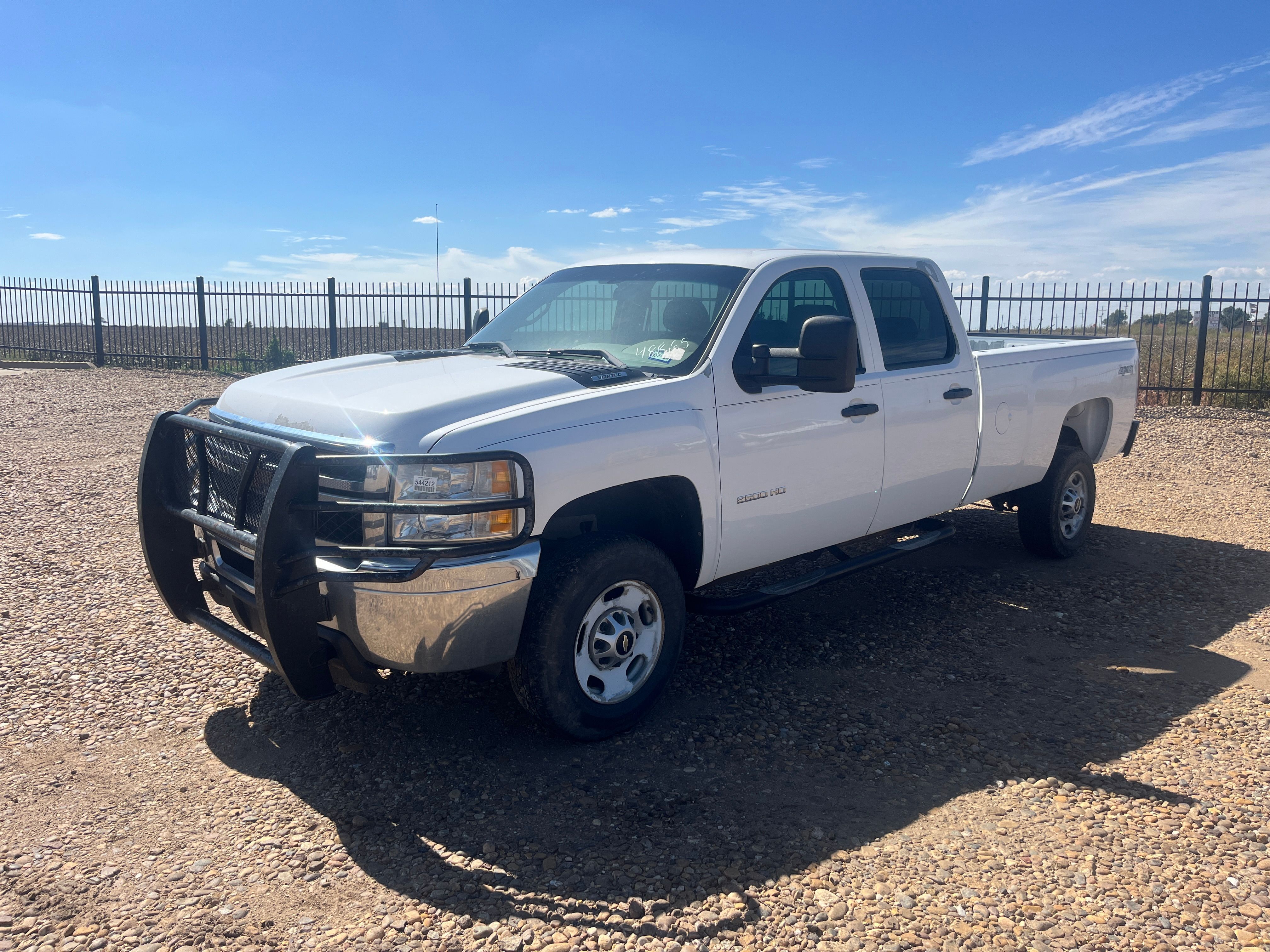 2013 Chevrolet 2500HD Equipment Image0