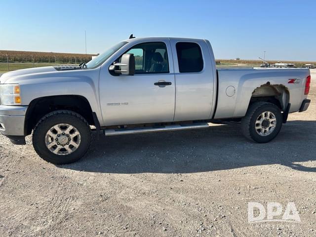 Image of Chevrolet 2500HD equipment image 1