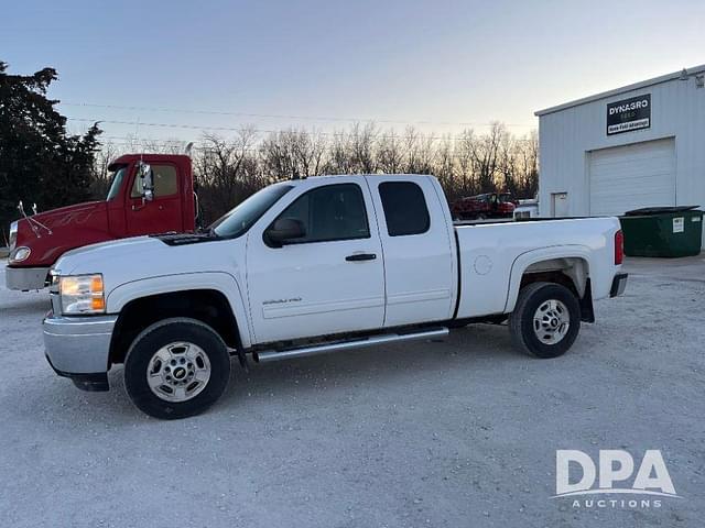 Image of Chevrolet 2500HD equipment image 1