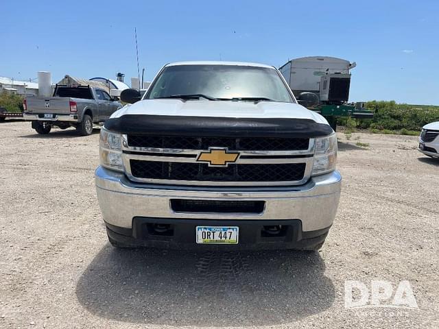 Image of Chevrolet 2500HD equipment image 2
