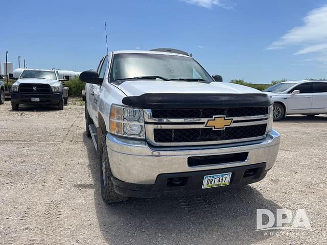 Image of Chevrolet 2500HD equipment image 3